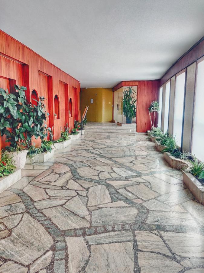 Appartement A La Grande De *